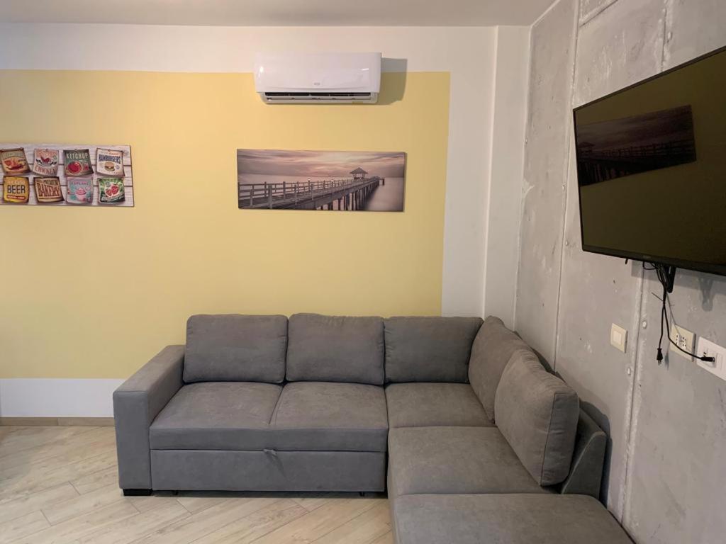 Ferienwohnung Alfiume B Tirano Exterior foto